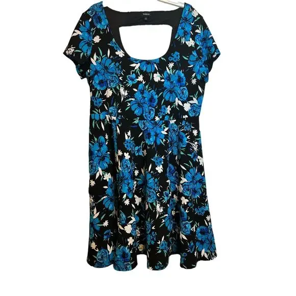 Torrid Blue Floral Skater's Dress - Size 2 - Picture 2 of 7